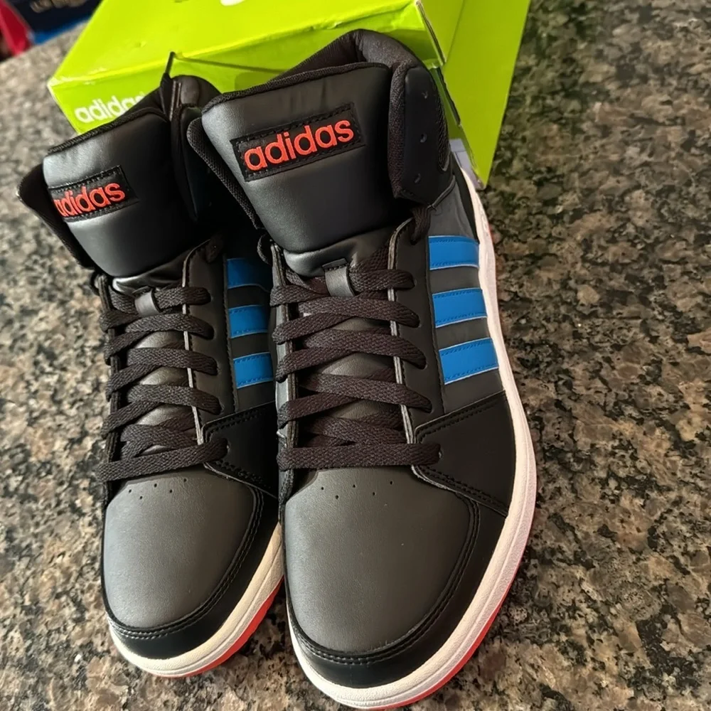 Adidas Hoops VS Mid NIB 10
